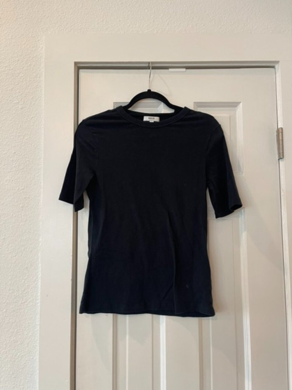 AGOLDE Black Maren Organic Cotton Elbow Sleeve Crewneck Tee Top Size Medium EUC